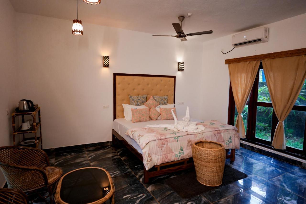 Driftwood Beach Resort Варкала Экстерьер фото