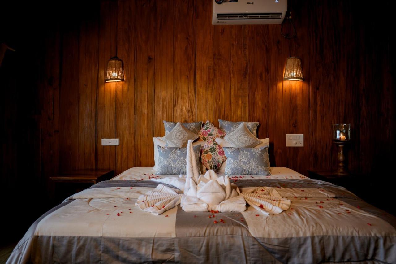 Driftwood Beach Resort Варкала Экстерьер фото